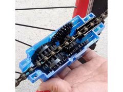 Čistička řetězů s příslušenstvím 3