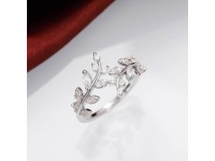 Elegantní prstýnek s&nbsp;nastavitelnou velikostí 15