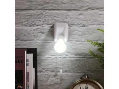 Nástěnná LED lampička k&nbsp;posteli se šňůrkovým vypínačem 4