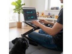 Přenosný polohovací stolek na notebook s větracími štěrbinami