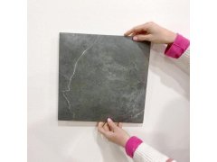 PVC samolepicí podlahové čtverce 30x30 cm - šedý mramor 2