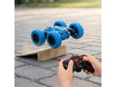 RC akrobatické nabíjecí autíčko 360° na dálkové ovládání 1