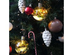 Vánoční LED svítící koule na stromeček - girlanda 5