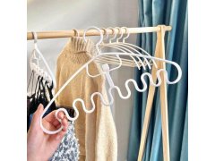 Víceúčelové ramínko na šátky a&nbsp;pásky 4