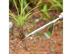 Vypichovač plevele s&nbsp;kolébkou a&nbsp;dřevěnou rukojetí 2