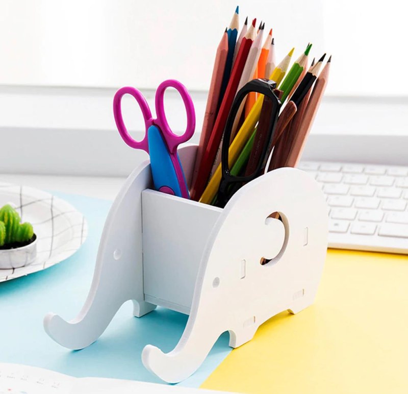 Stojánek na stůl, na tužky/mobil - slon - Dárky.pro